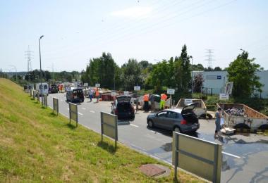 Increasing the number of recycling centres in the Brussels Region.